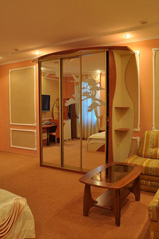 Focus Hotel Hust Cameră foto